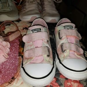 5 pairs Size 9 little girls shoes